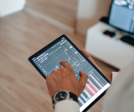 pexels-alphatradezone-5833803